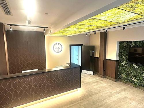 Goodmayes Grand Hotel,,3 star