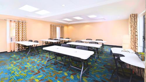 candlewood suites kenedy by ihg