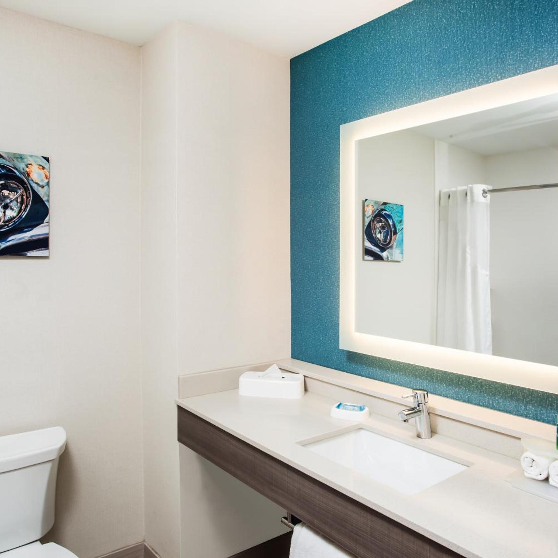 holiday inn express and suites litchfield west by ihg