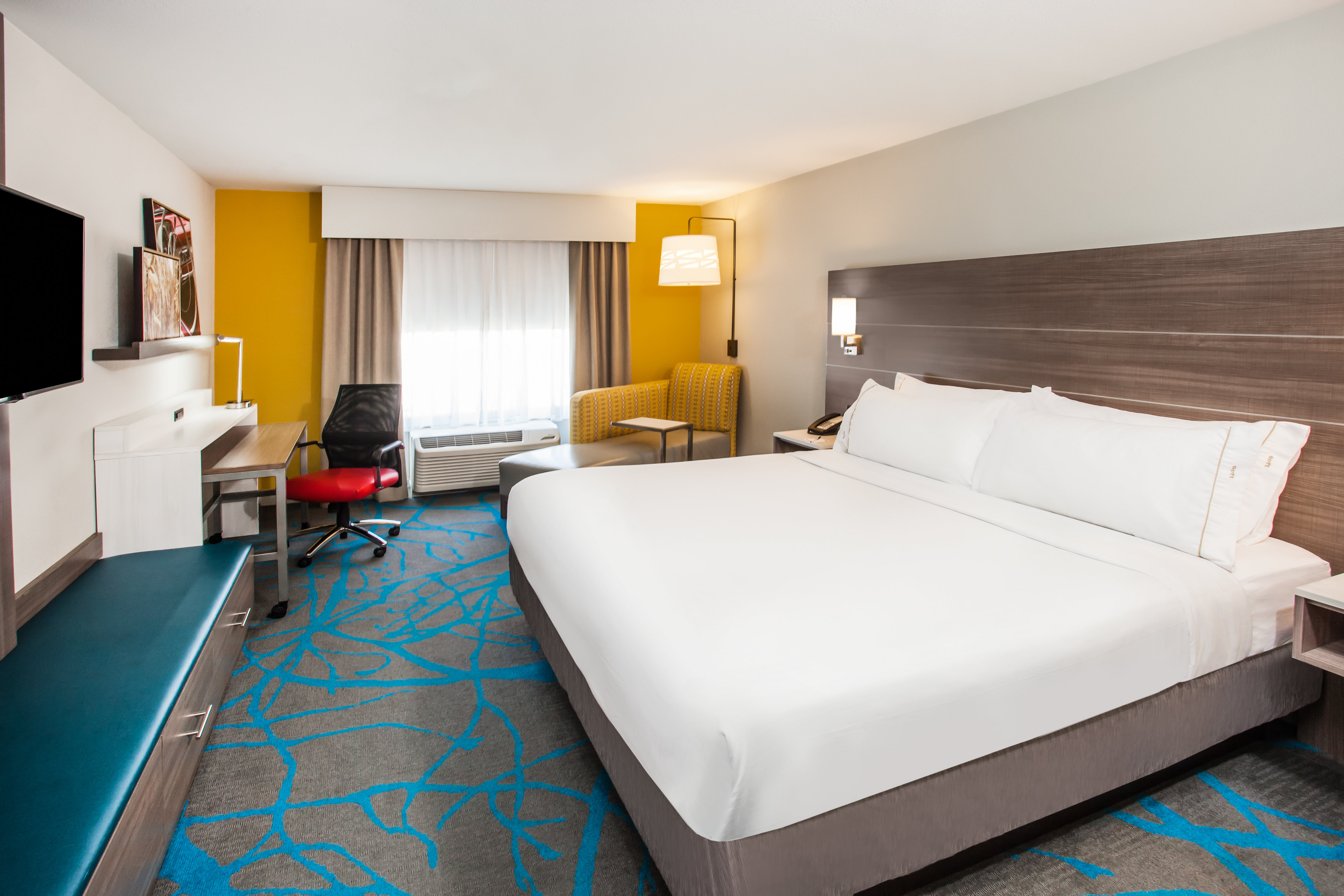 holiday inn express and suites litchfield west by ihg