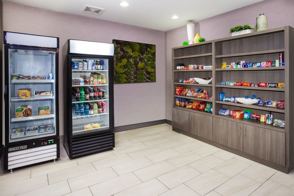 holiday inn express and suites litchfield west by ihg