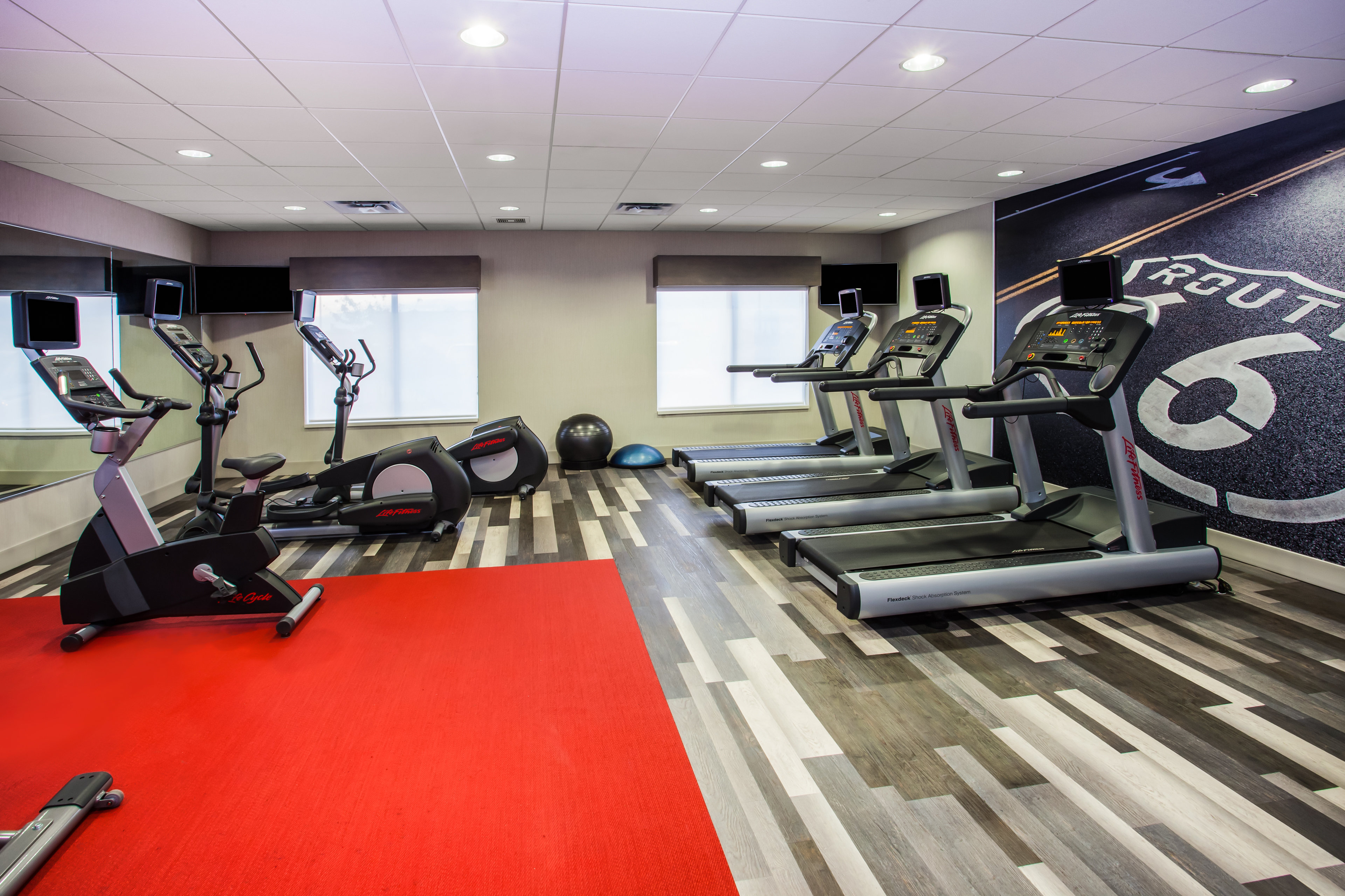 holiday inn express and suites litchfield west by ihg