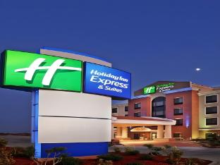 holiday inn express and suites litchfield west by ihg