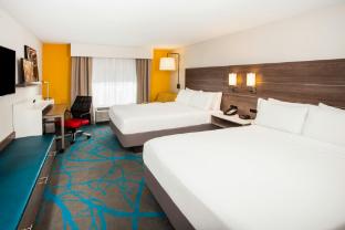 holiday inn express and suites litchfield west by ihg