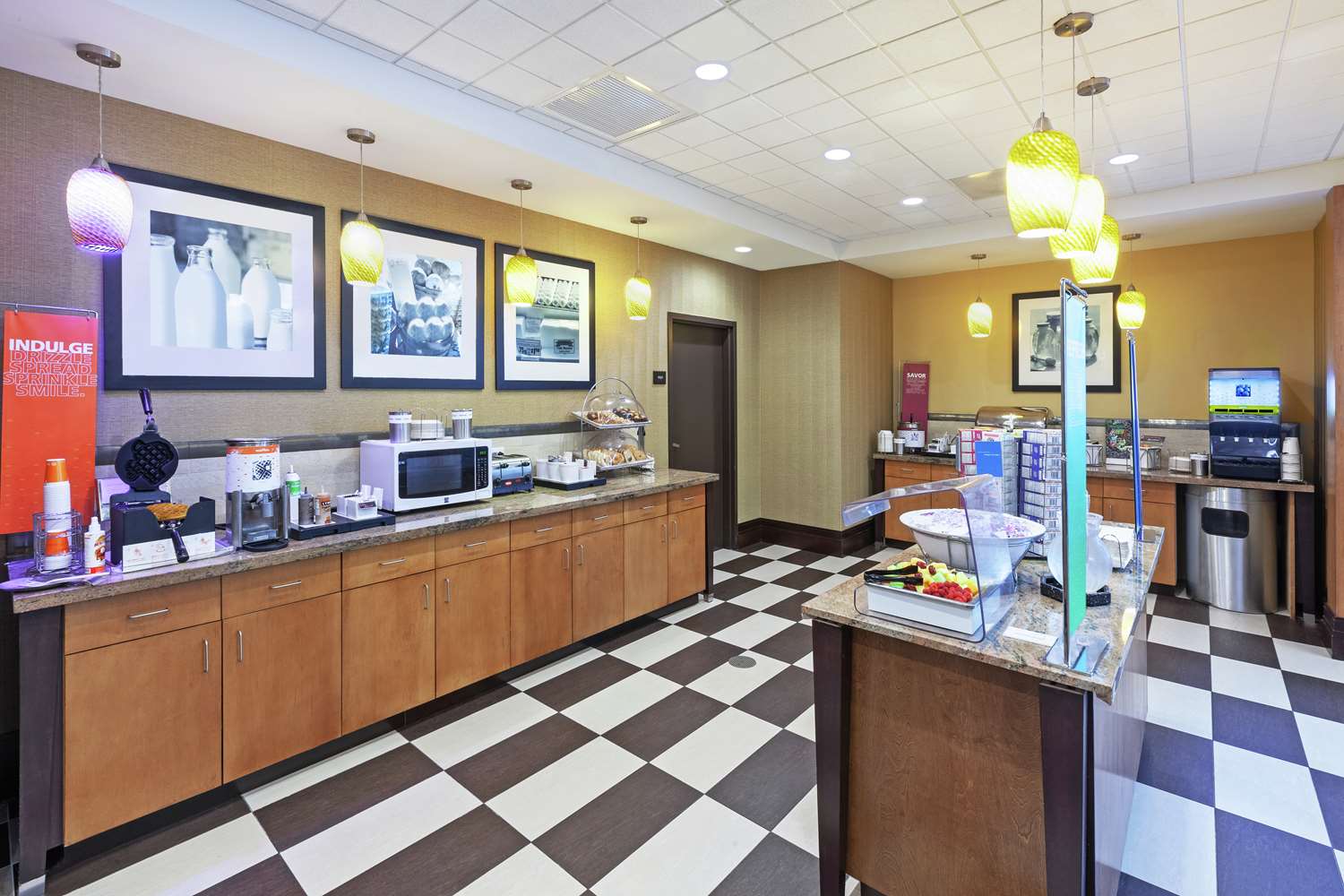 hampton inn and suites by hilton houston north iah