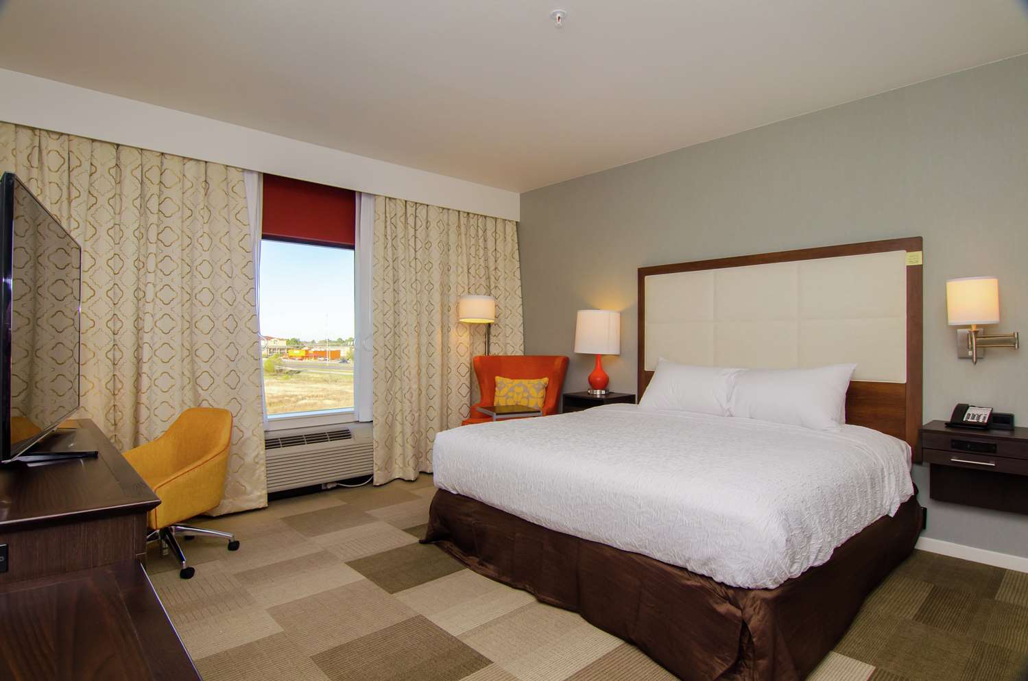 hampton inn and suites by hilton houston north iah