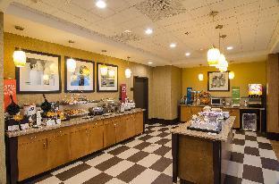 hampton inn and suites by hilton houston north iah