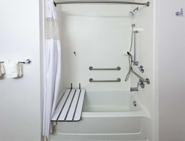 hampton inn and suites by hilton houston north iah