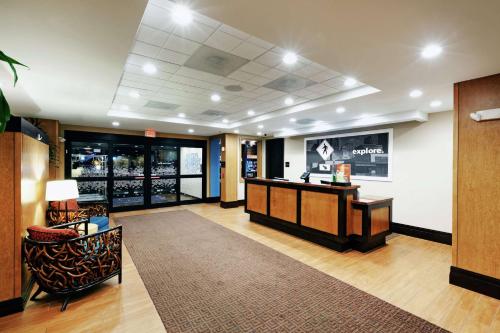 hampton inn and suites by hilton houston north iah