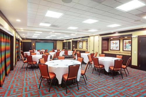 hampton inn and suites by hilton houston north iah