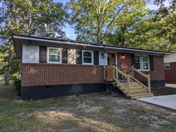 a122 malone home