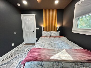 a122 malone home