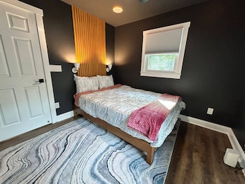 a122 malone home