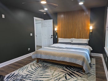 a122 malone home