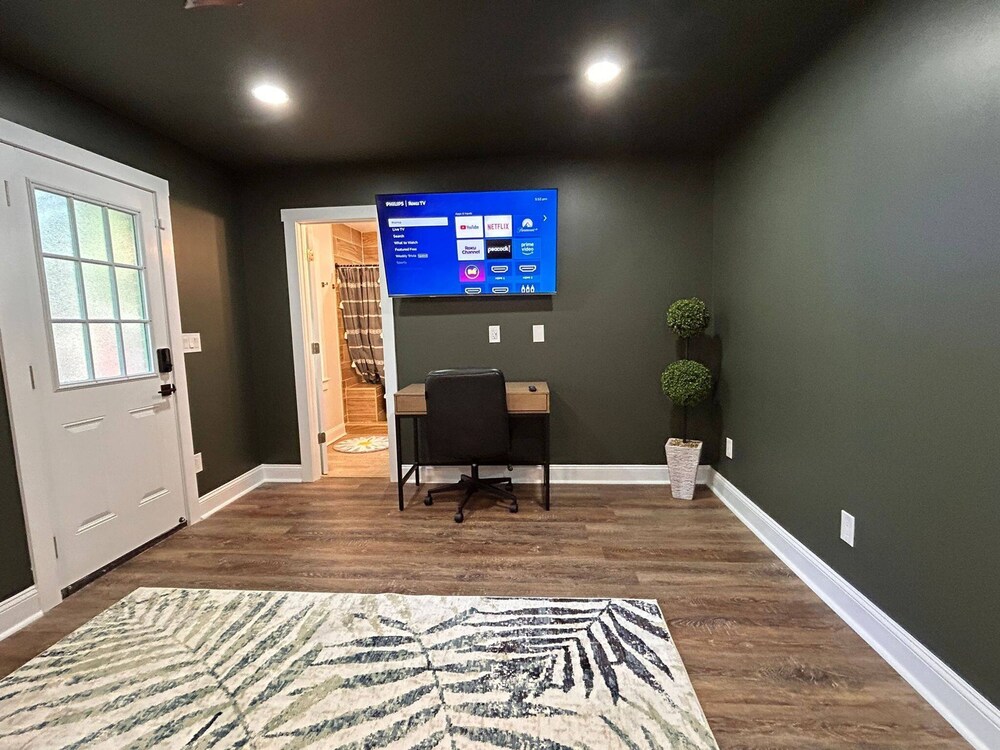 a122 malone home