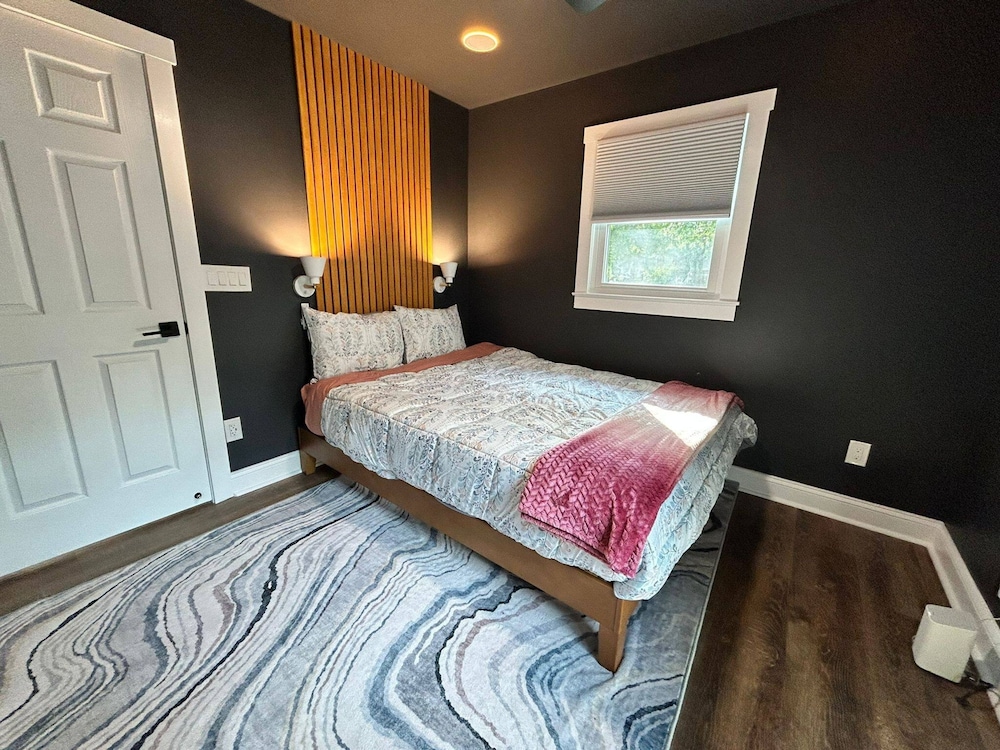 a122 malone home