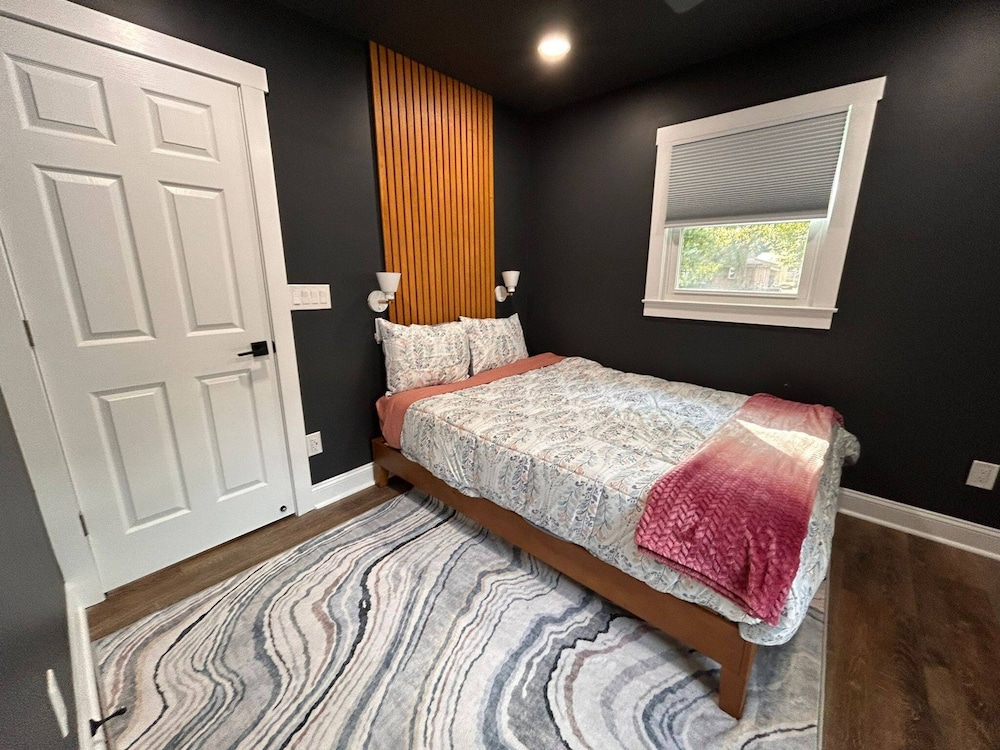 a122 malone home