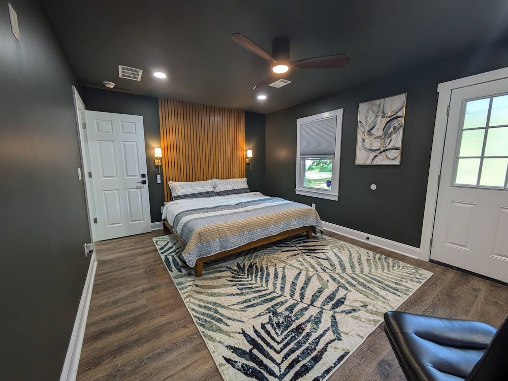 a122 malone home