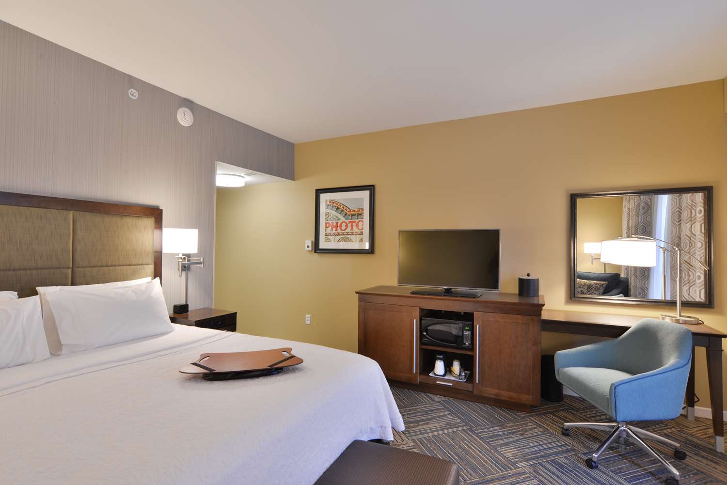 hampton inn and suites chippewa falls