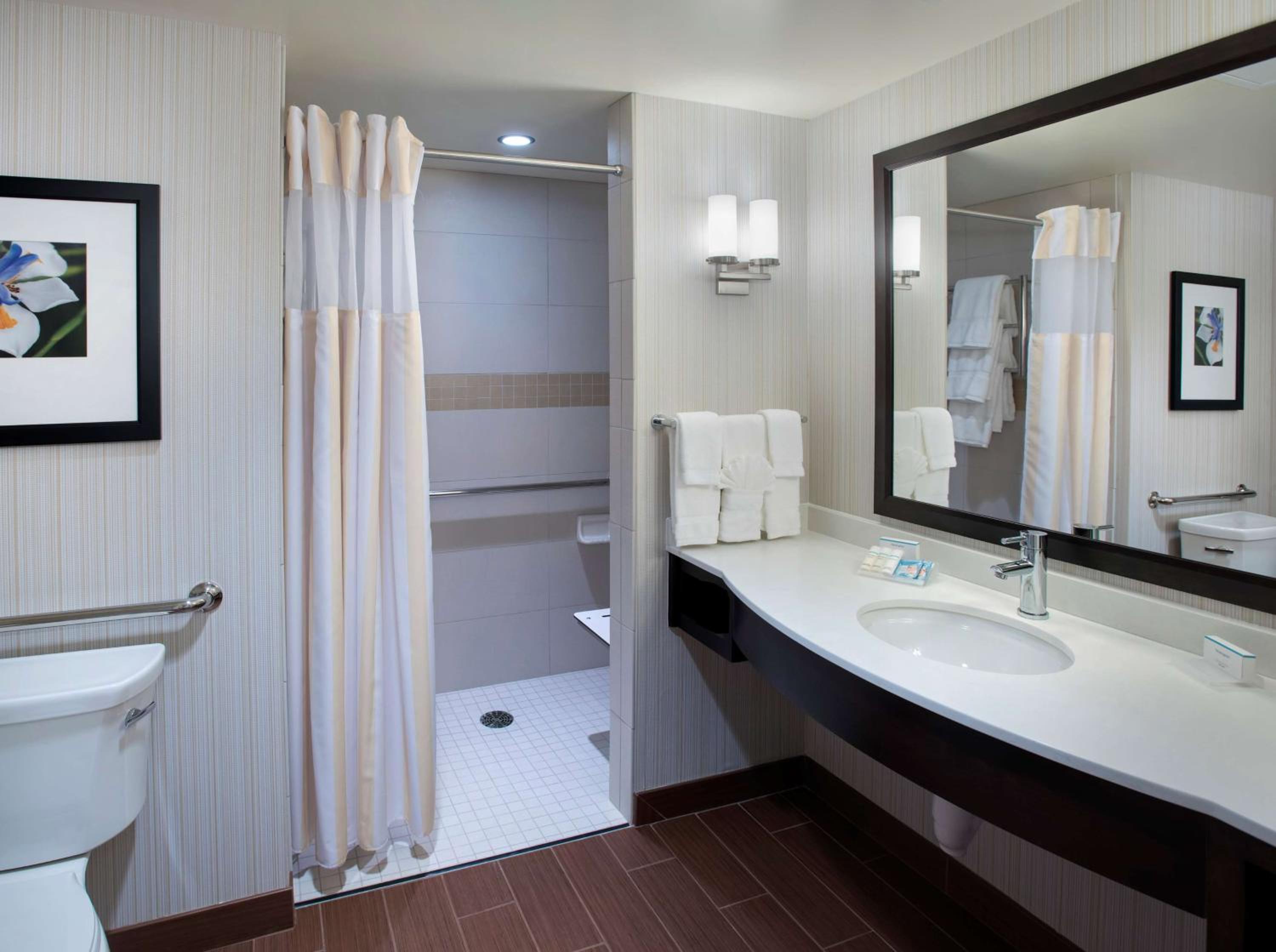 hilton garden inn chicago downtown riverwalk