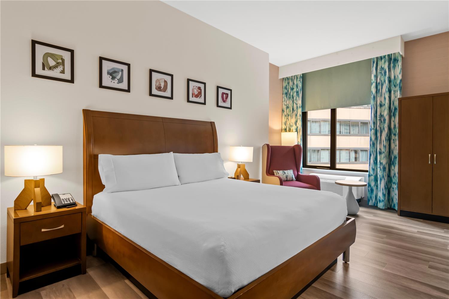 hilton garden inn chicago downtown riverwalk