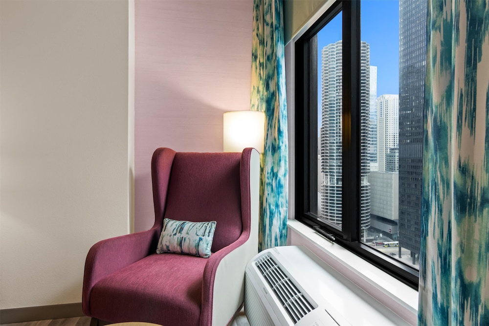 hilton garden inn chicago downtown riverwalk