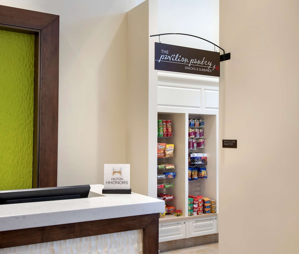 hilton garden inn chicago downtown riverwalk
