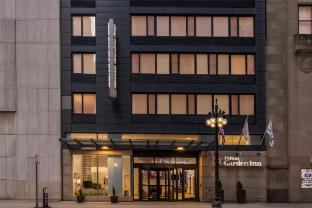 hilton garden inn chicago downtown riverwalk