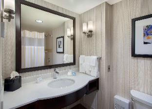 Hilton Garden Inn Chicago Downtown Riverwalk,Cook County>>Chicago,3 star