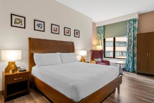hilton garden inn chicago downtown riverwalk