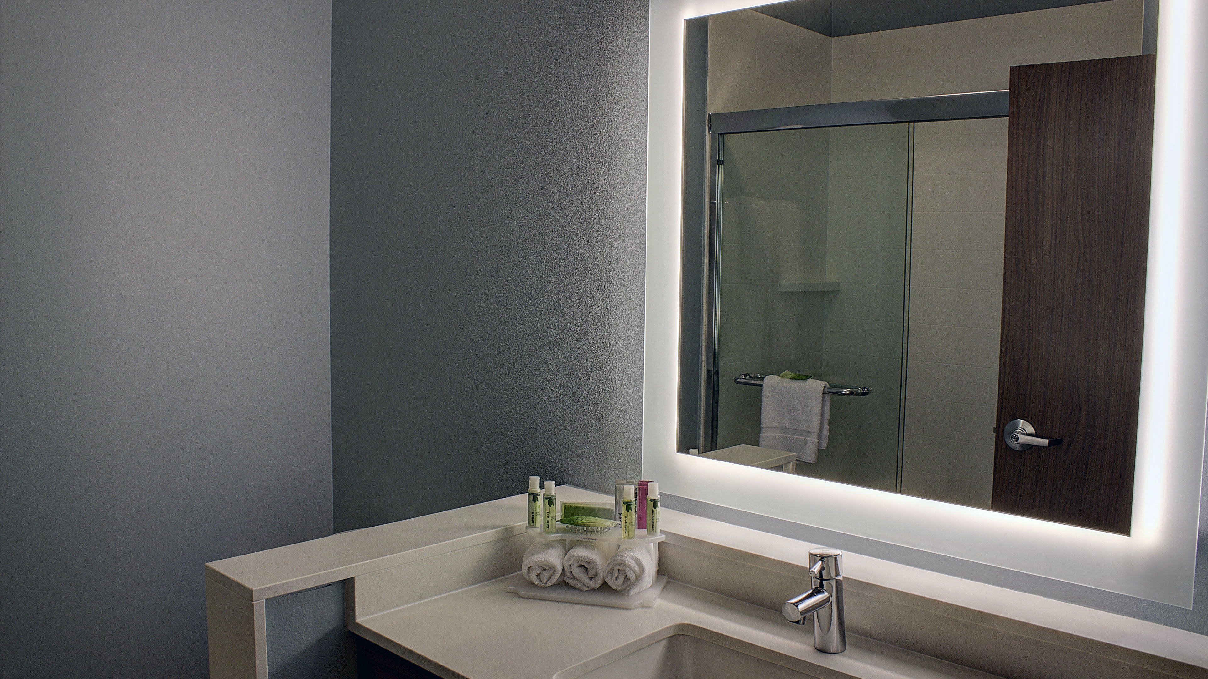 holiday inn express and suites spencer by ihg
