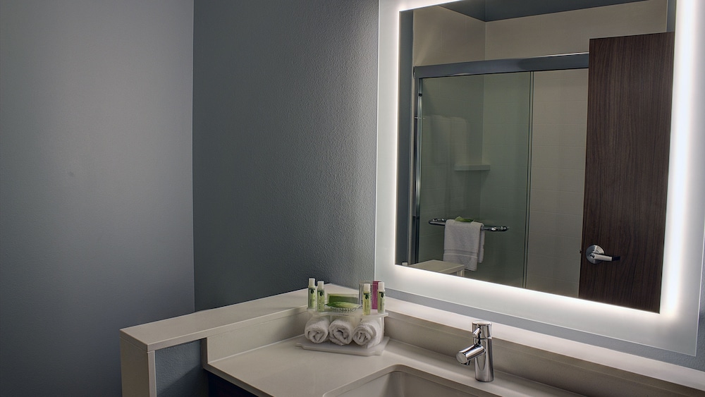 holiday inn express and suites spencer by ihg