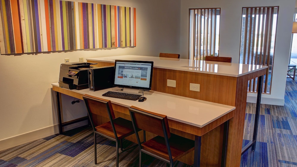 holiday inn express and suites spencer by ihg