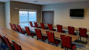 holiday inn express and suites spencer by ihg