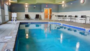 holiday inn express and suites spencer by ihg