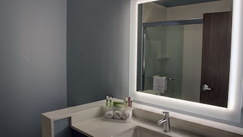 Holiday Inn Express & Suites Spencer By Ihg,Spencer>>Sioux City,3 star