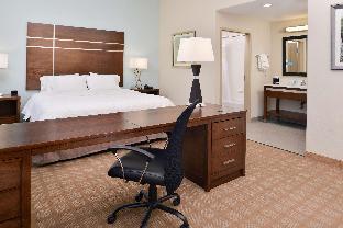 hampton inn and suites hutto austin