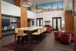 hampton inn and suites phoenix tempe