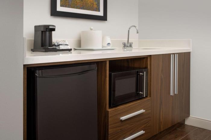 hampton inn and suites phoenix tempe