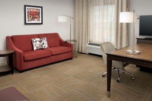 hampton inn and suites phoenix tempe
