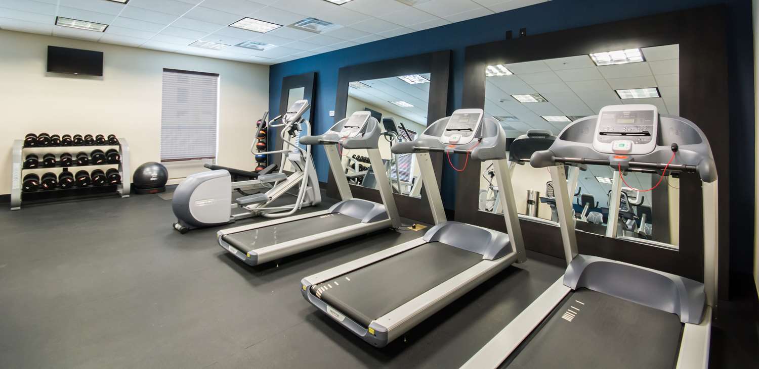 hampton inn and suites orlando at seaworld