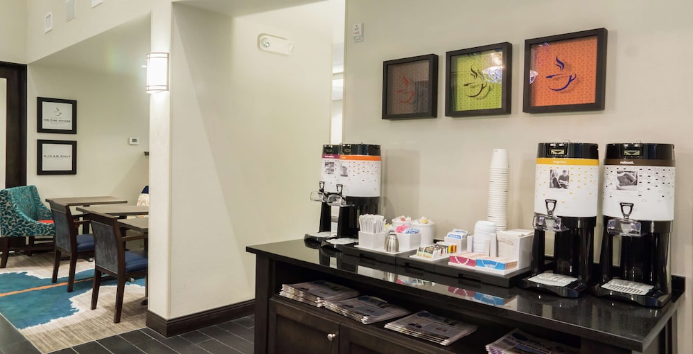 hampton inn and suites orlando at seaworld