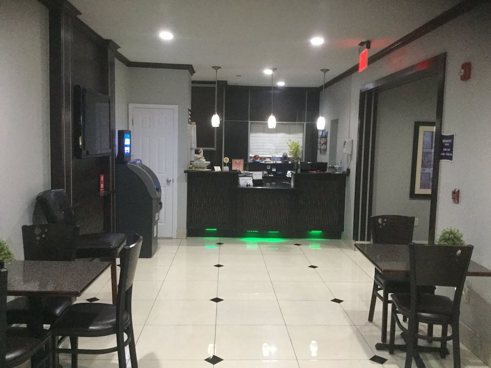 muskogee inn and suites