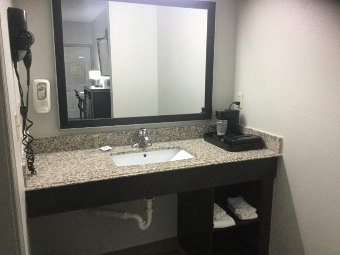 muskogee inn and suites