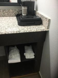 muskogee inn and suites