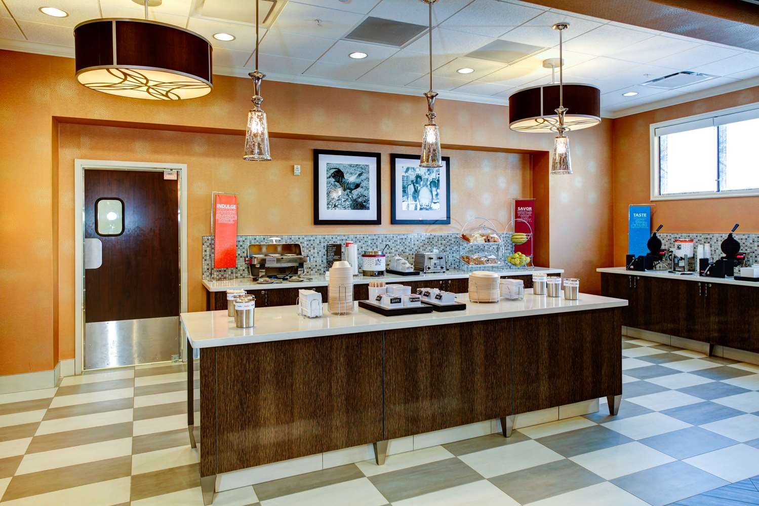 hampton inn and suites columbus