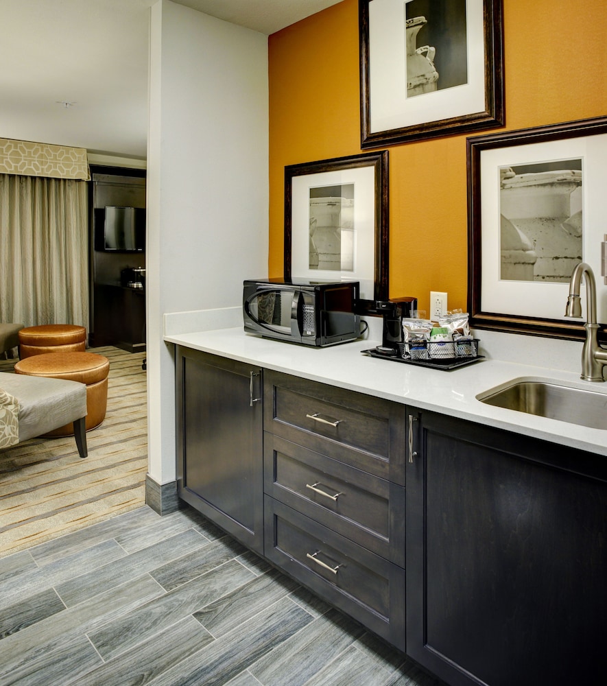 hampton inn and suites columbus