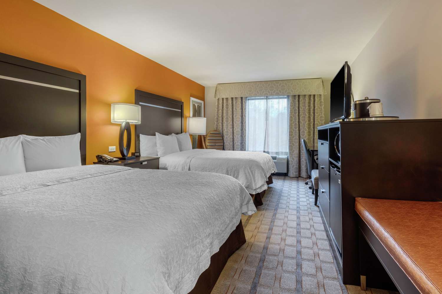 hampton inn and suites columbus