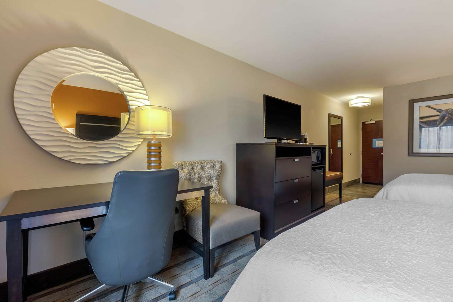 hampton inn and suites columbus