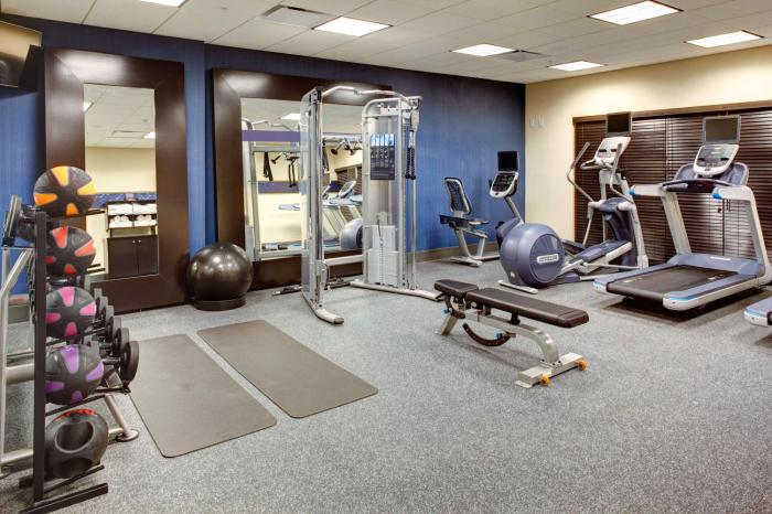 hampton inn and suites columbus